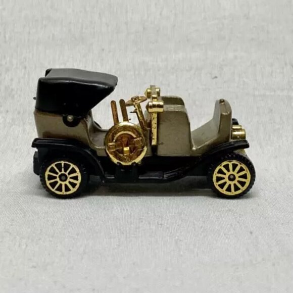 Ford Model T Die-cast 1:64 Model Car S8508 Tan Gold Hong Kong Vintage EUC - Picture 6 of 6
